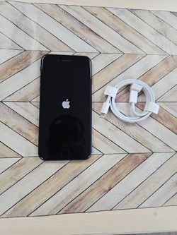 Iphone Se 2020 64gb. Ios..16.1.1. Unlock Anybsim