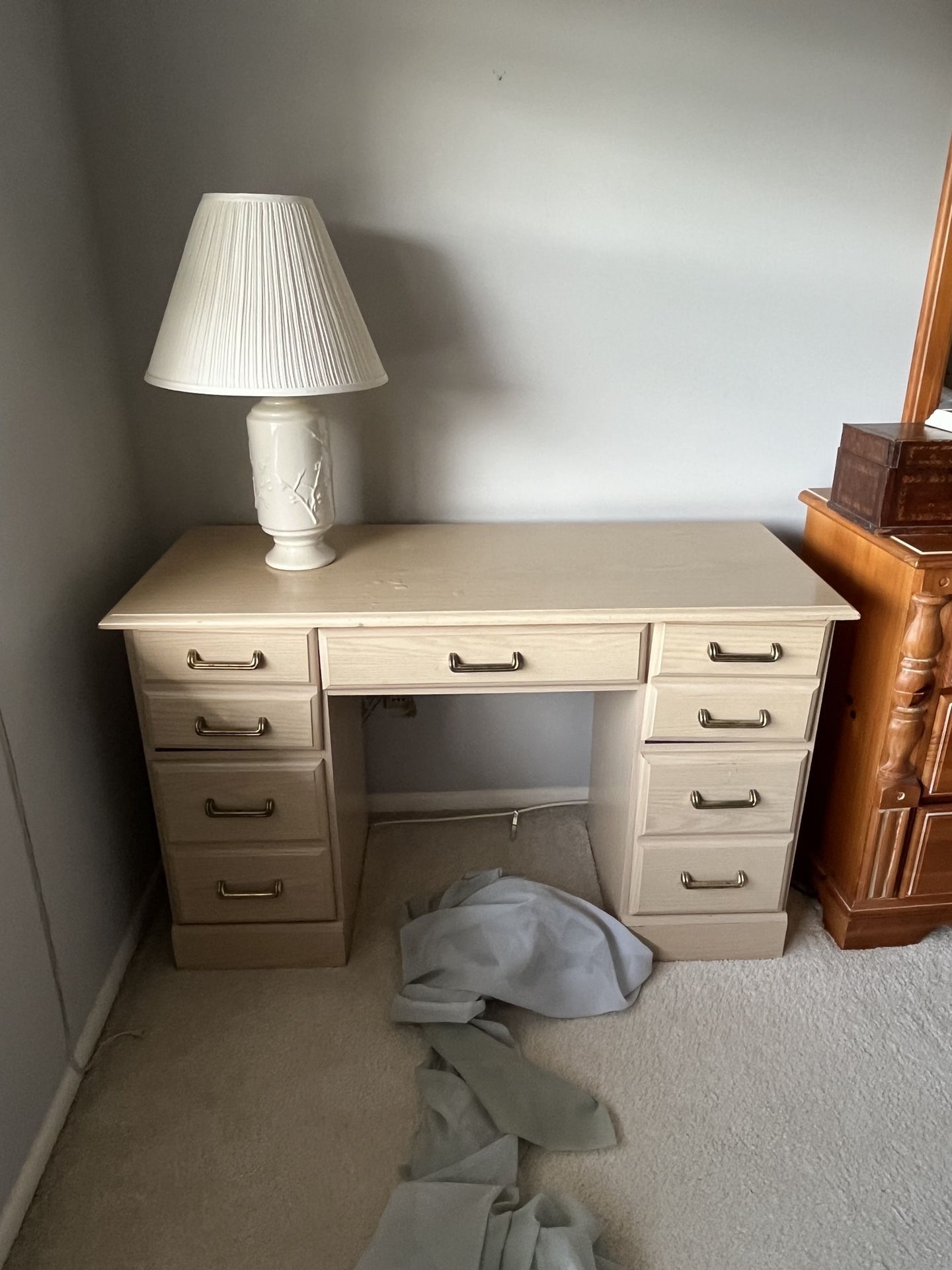 Office Desk