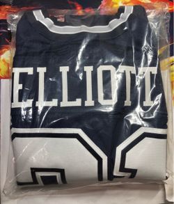 Ezekiel Elliott Autographed Dallas Cowboys Jersey with Certificate of Authenticity