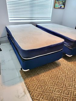 NEW TWIN-SIZE MATTRESS AND BOX SPRING 🆕️