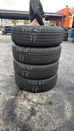 P225/65/17 Set Of 4 Sceptor 4XS 