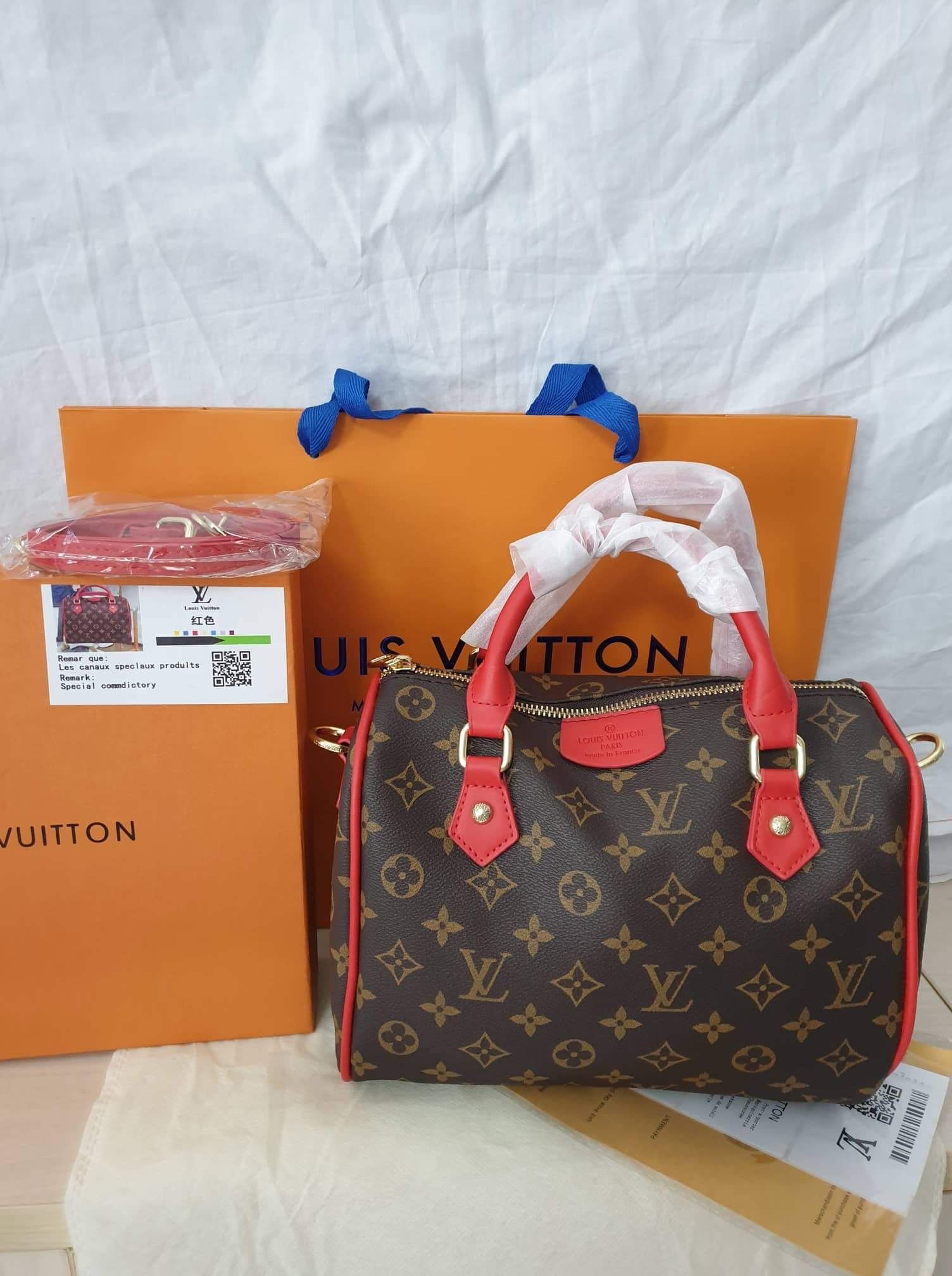 Authentic Women's Olav PM Side Louis Vuitton Bag! for Sale in Las Vegas, NV  - OfferUp