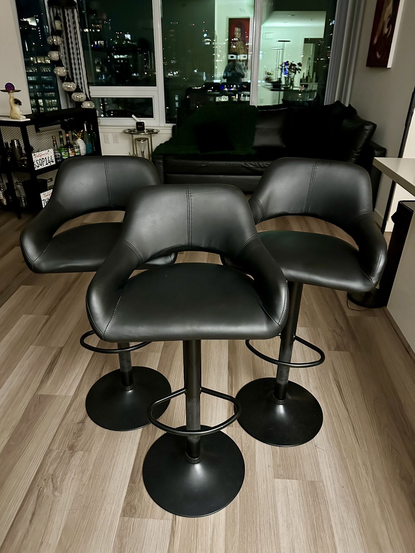 3 Adjustable Height Bar Stools