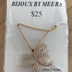 Bijoux butterfly necklace