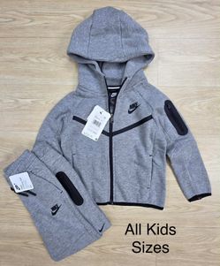 Brand New Kids Nike Tech Jogging Suits Multiple Sizes 