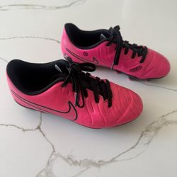 Girls Nike Soccer Cleats Size 1.5