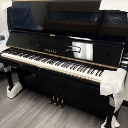 Superb mint condition Yamaha U3 Upright piano