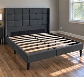 Queen Size Modern Upholstered Bed Frame – Like New