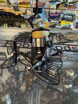 (Murrieta) 2023 Shimano Vanquish C2000shg Excellent condition ready to fish.