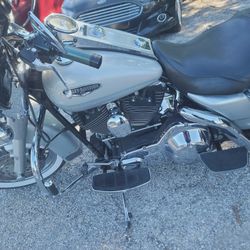 2004 Harley Davison Road  King 1450 CC