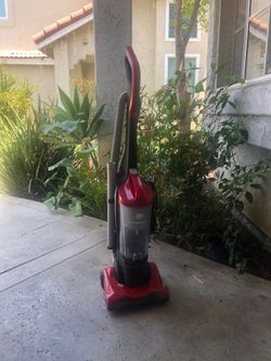 Dirt Devil Power Max Floor Vacuum