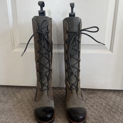 Sorel Boots Never Worn Size 7 $150.00