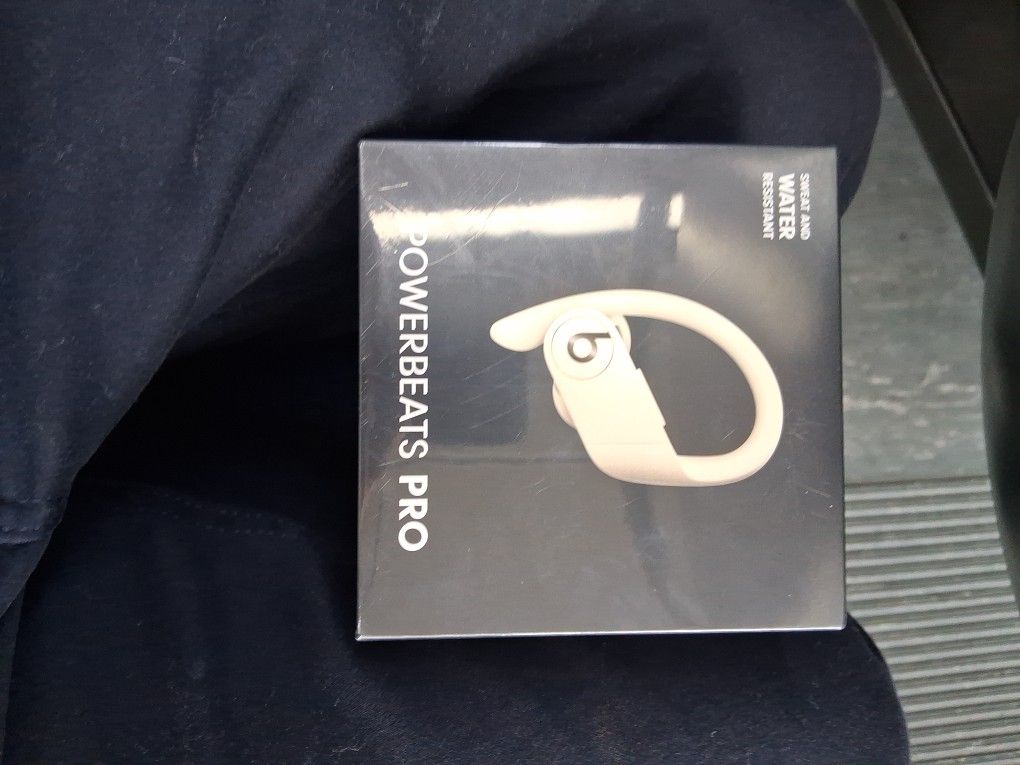 Powerbeats Pro