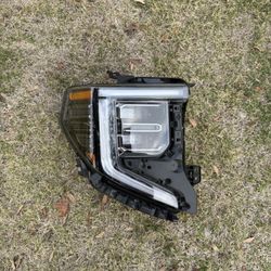 Single GMC Sierra 2024 All Terrain Headlight