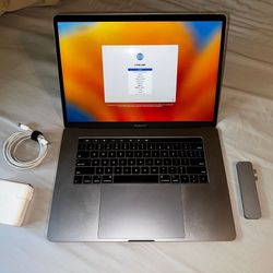 Apple 2018 15in MacBook Pro 