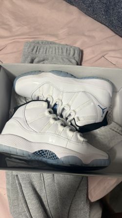 Jordan 11 Blue Legend