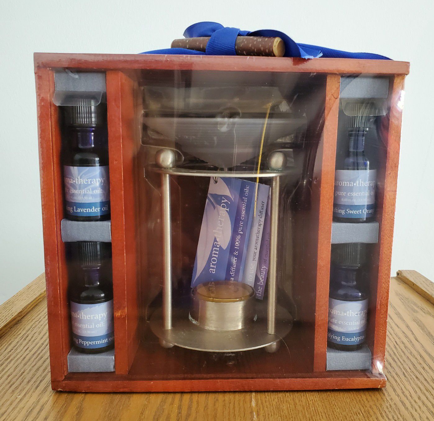 Aromatherapy Diffuser & Essential Oils