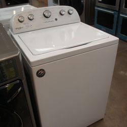 NICE NEWER WHIRLPOOL HEAVY DUTY WASHER!!