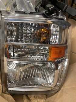 Drivers Side Headlight Assembly 