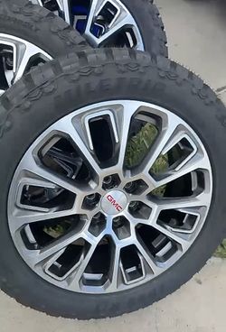 2026 Gmc Denali OEM 22s On 33s. New Wheels And Tires. 
