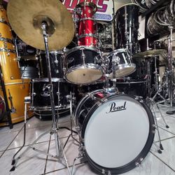 Pearl Drum Set Junior !! $160 Or Best Offer !! 