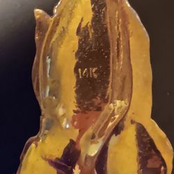 14kt 6.75 Gram Praying Hands  Gold Charm 