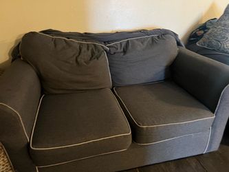Three piece Couch set