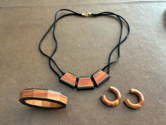 Unique Costa Rican jewelry