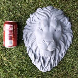 Lion Face Wall Art (concrete)