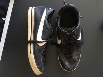 Men’s Size 10 Nike Shoes $5