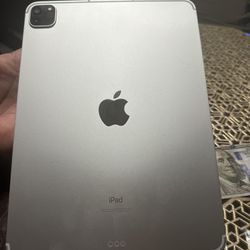 iPad 128 Gb 11” 3rd