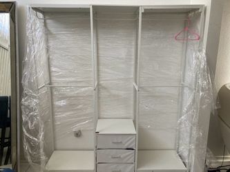 Closet organizer lightly used