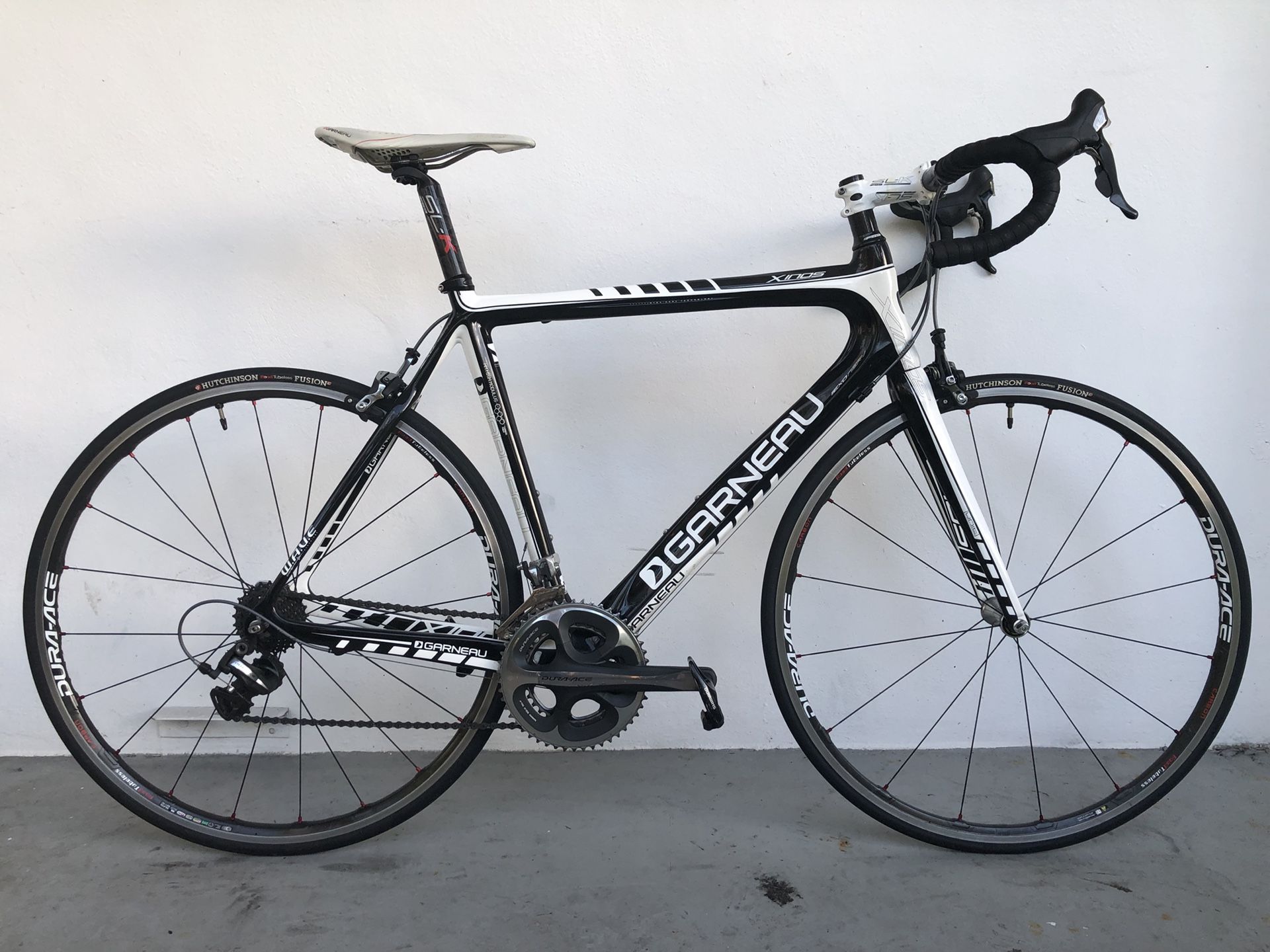 2011 Louis Garneau Xinos Pro Full Carbon Road Bike