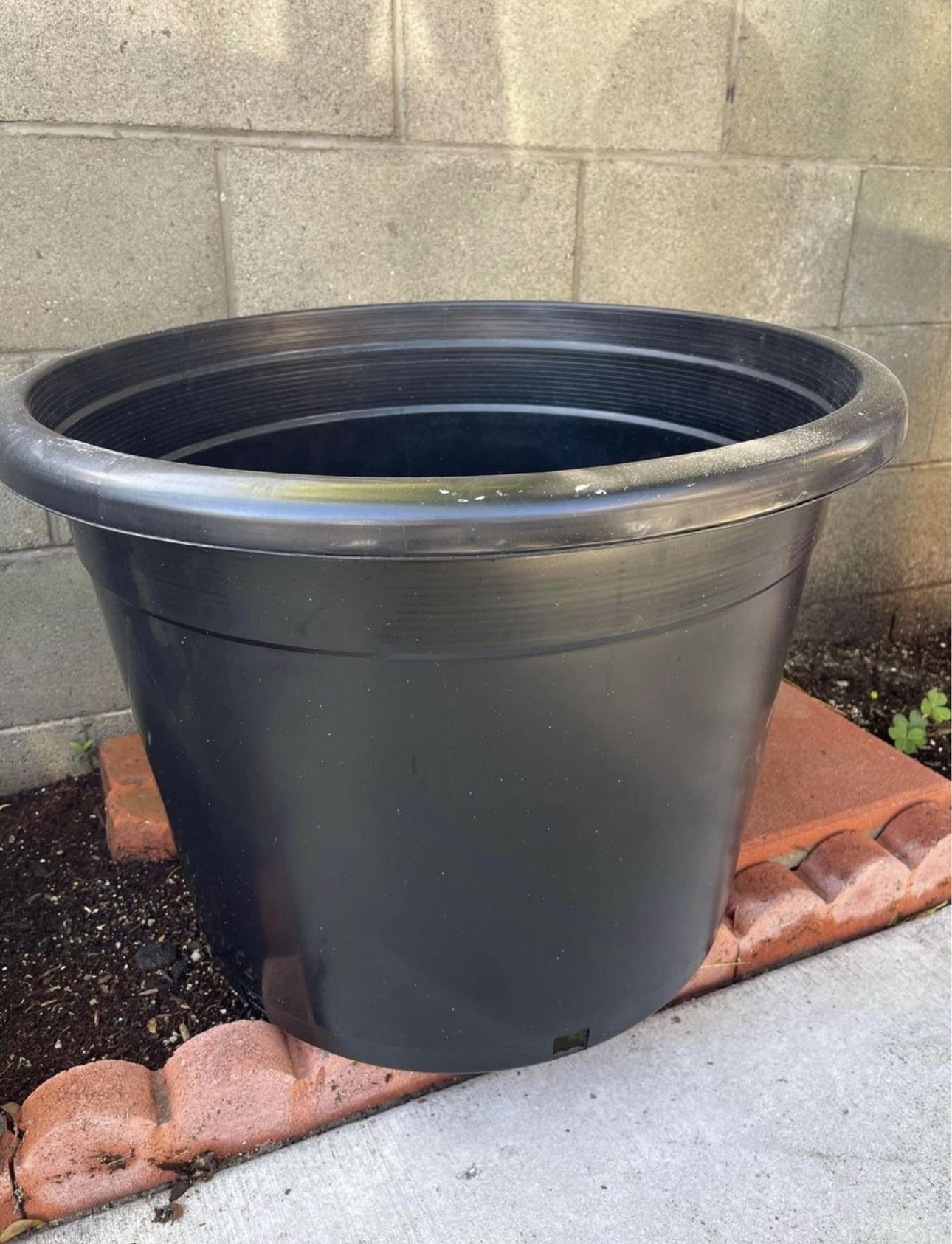 New Heavy Duty 25 Gallon Nursery Pot