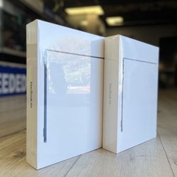 MacBook Air M2 Chip (Latest Model)