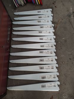 Metal 11" Shelf brackets (12)