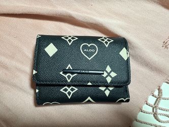 Purses and wallets