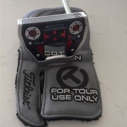 Scotty Cameron Circle T