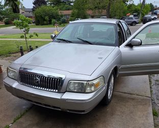 2010 mercury grand marquis 4.6  $3950