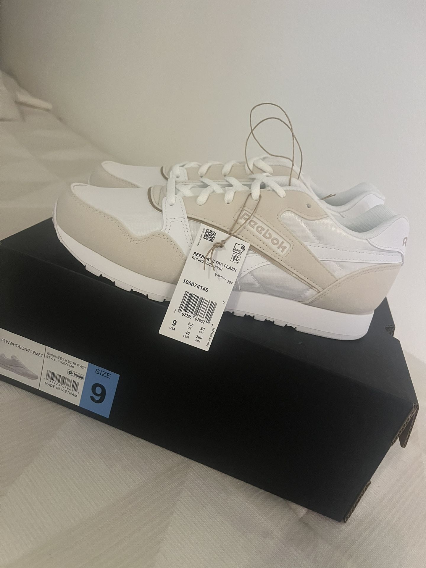 Womens Reeboks