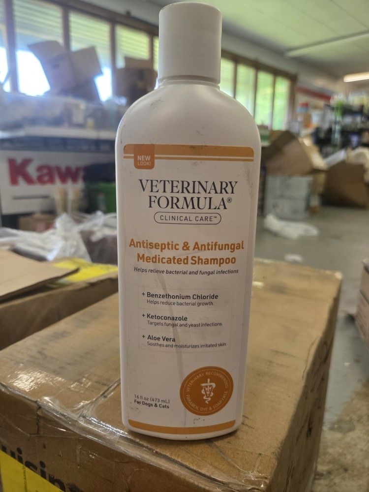 Antiseptic & Antifungal Medicated Animal Shampoo