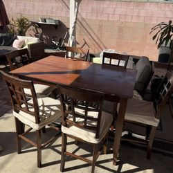 Kitchen Table With Leaf. 