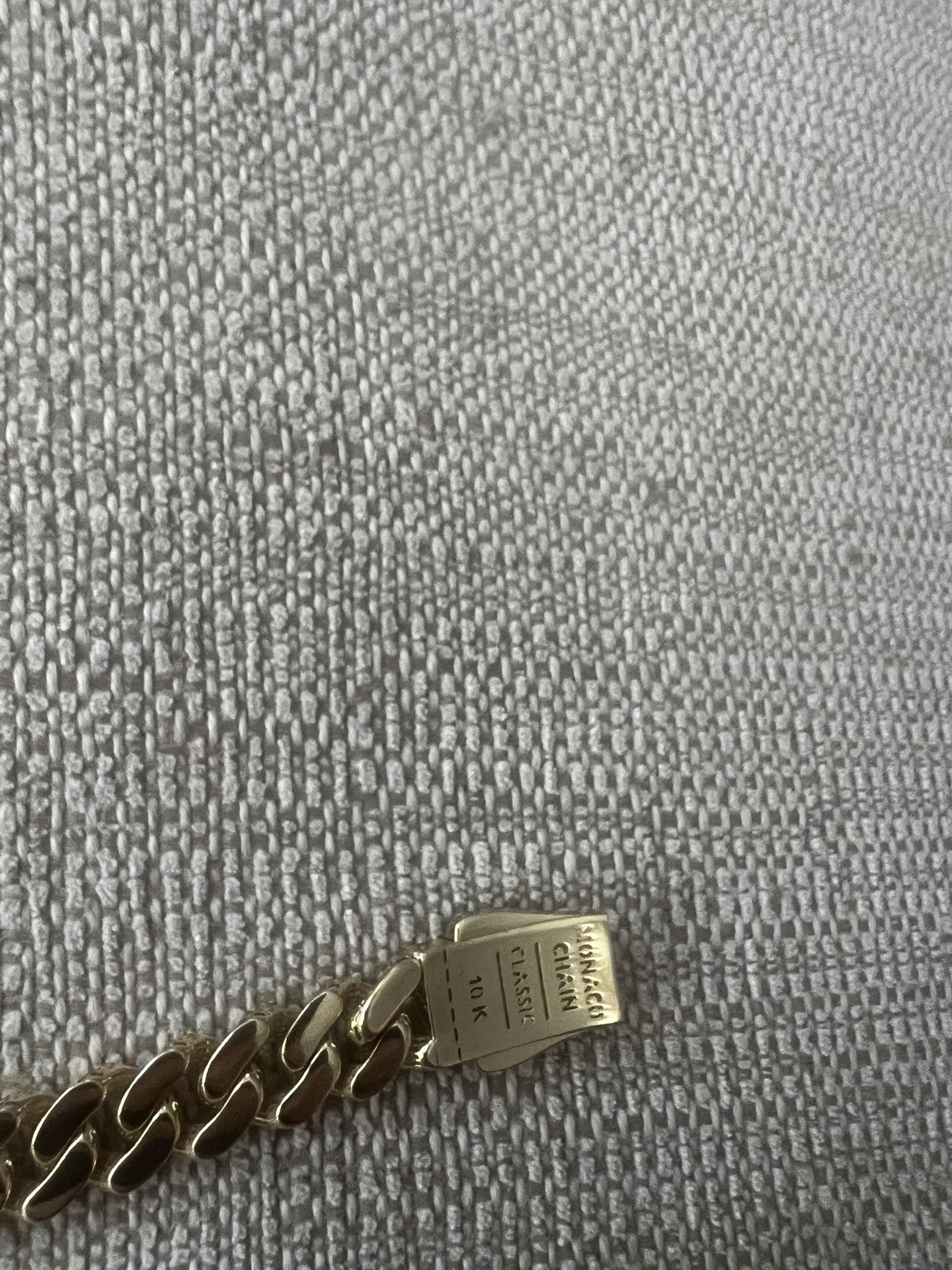 10k Cuban Link Bracelet 
