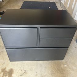 Filing Cabinet ( Heavy ) Must Pick Up 