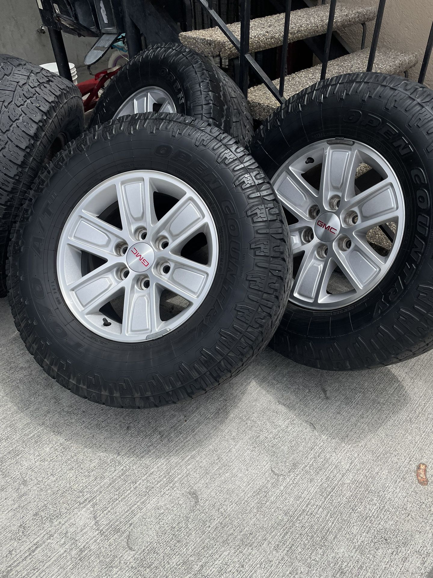 GMC Chevy Wheels 