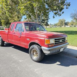 1990 Ford F150 - XLT - 4x4 —- 120k miles