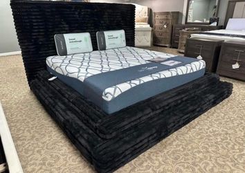 NEW Black Platform King & Queen Size PLATFORM BED with USB-C/A CHARGING PORTS