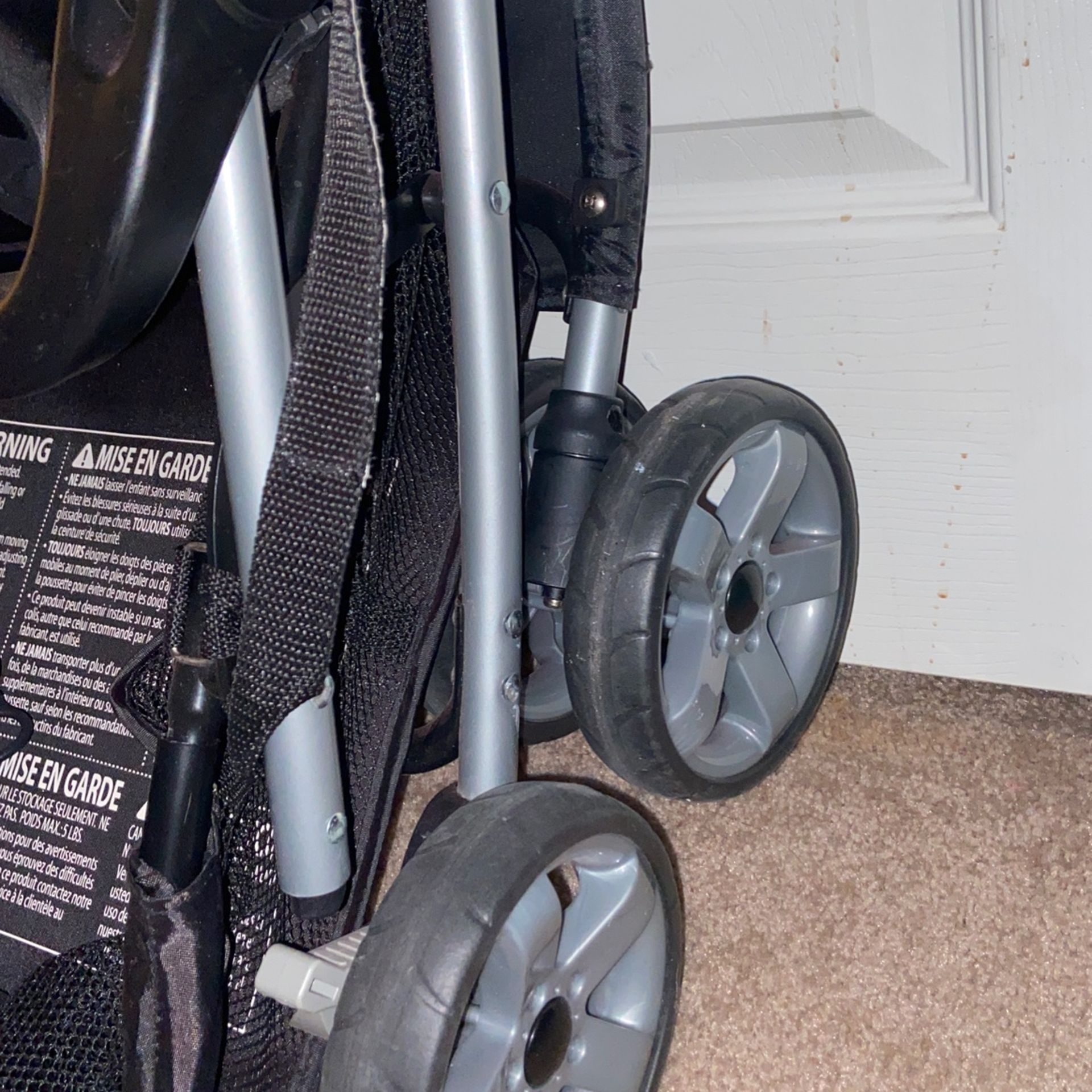 Snap & Go Baby Trend Stroller