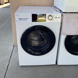 All In One  GE 24” Washer/ Dryer Electric 120 Volt 