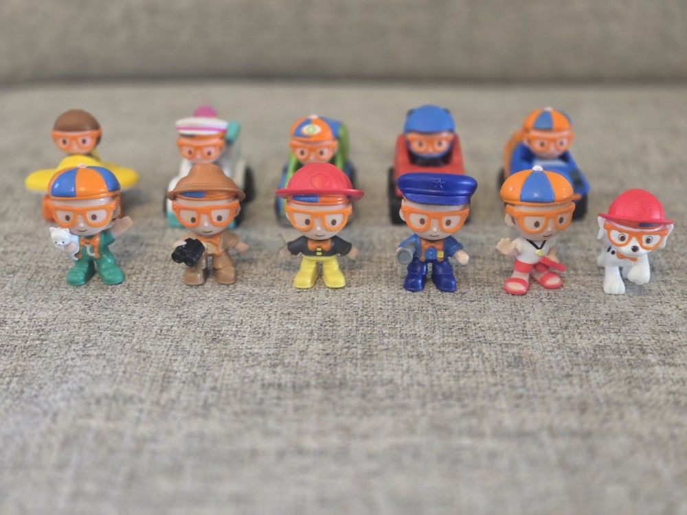 Blippi Mini Figures And Vehicles 